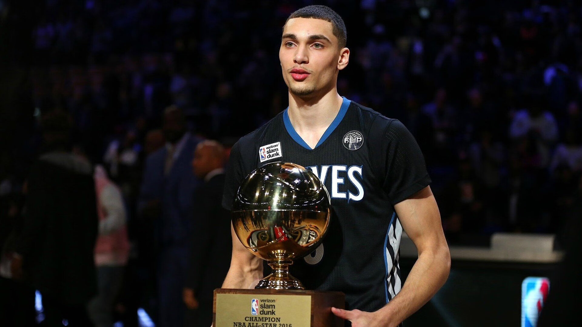 法国举办篮球主题展览，法国篮球氛围